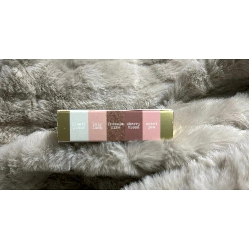Stila Pocket Play Eyeshadow Palette